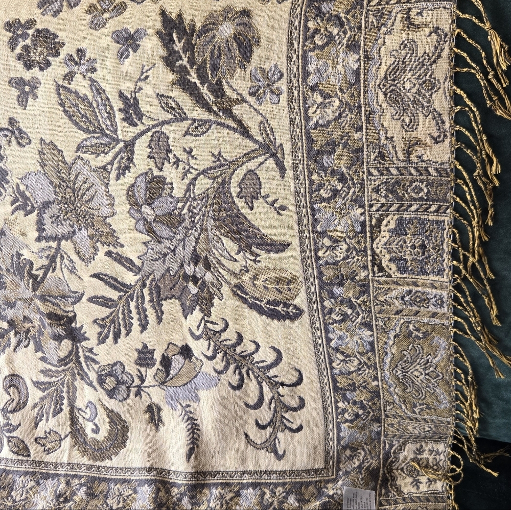 Reversible Black Gold Jacquard Pashmina Scarf Shawl Wrap Floral 66x27 - Picture 10 of 17